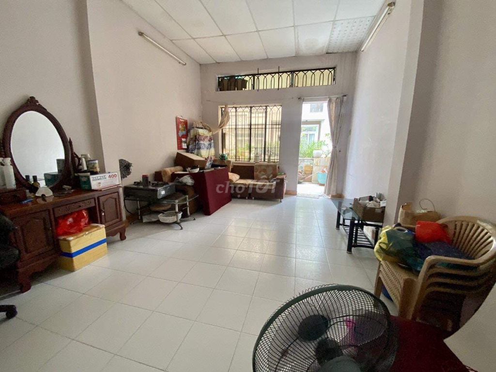 Bán nhà P6, Bình Thạnh, 68m2 Hẻm ô tô. KDC an ninh. Giá 7,8 tỷ