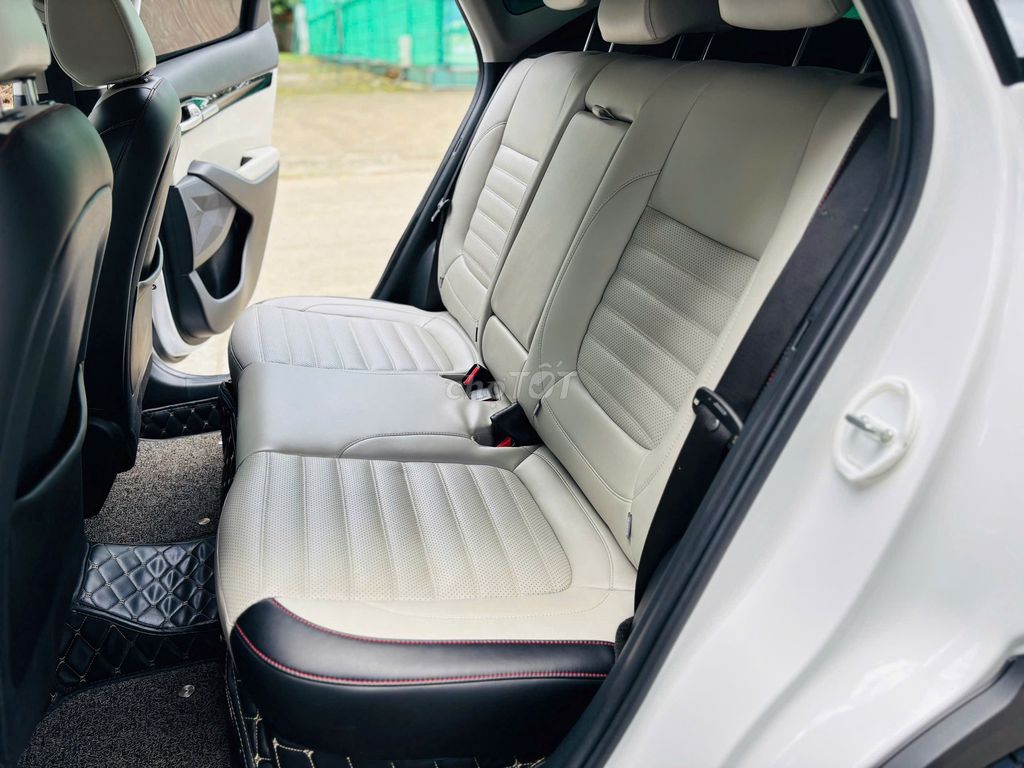 Kia Seltos 2023 1.4 Premium-33000km. Mua bán Ô tô tại Thành phố Dĩ An Bình Dương được đăng bởi Siêu Thị Ô Tô Bình Dương  hình 5