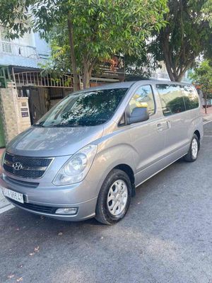 Hyundai Grand Starex 9 chỗ 2013 2.4 MT - xăng