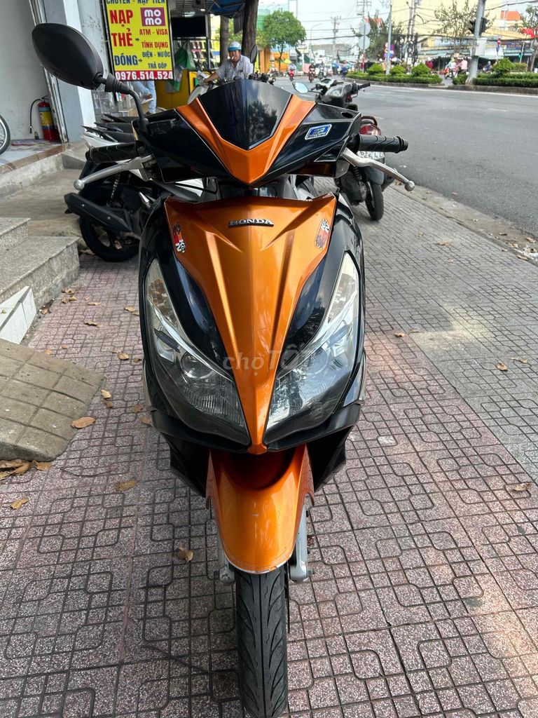 Honda AB 125fi máy zin êm chính chủ. Mua bán Xe máy tại Thành phố Mỹ Tho Tiền Giang được đăng bởi Trân Phong hình 4