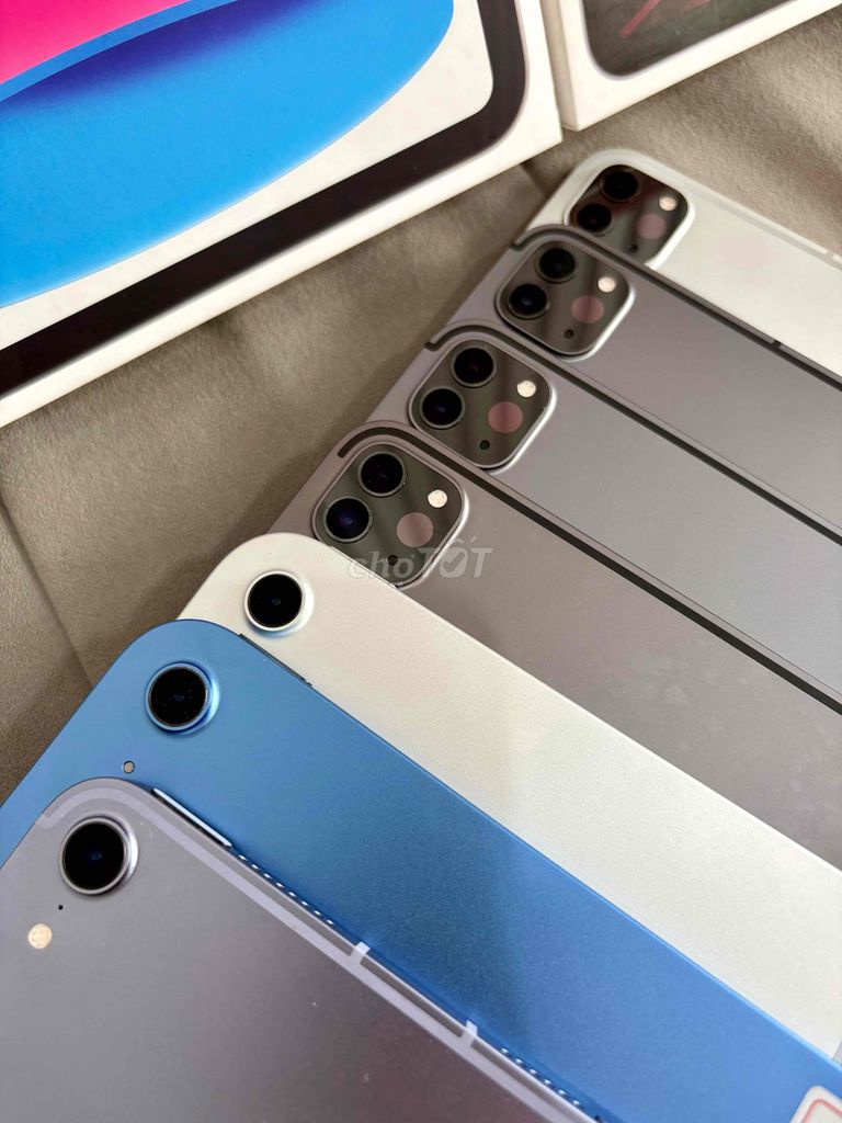 Apple iPad đủ loại, bao chuẩn, bán chuẩn.. Mua bán Máy tính bảng tại Quận Đống Đa Hà Nội được đăng bởi Quý Hoàng hình 1