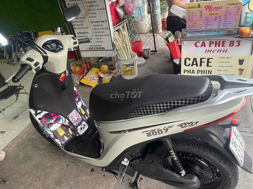 VinFast Feliz 2025, 1 владелец, провинциальные номера