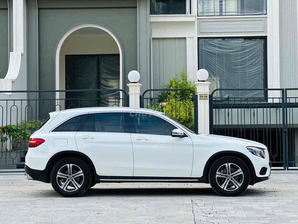 Mercedes Benz GLC Class 2019 - 41000 km. Mua bán Ô tô tại Quận Bắc Từ Liêm Hà Nội được đăng bởi Phạm Bá Hướng hình 3