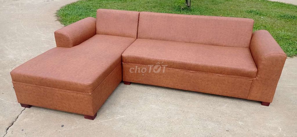 cần thanh lý bộ bàn ghế sofa góc L đại