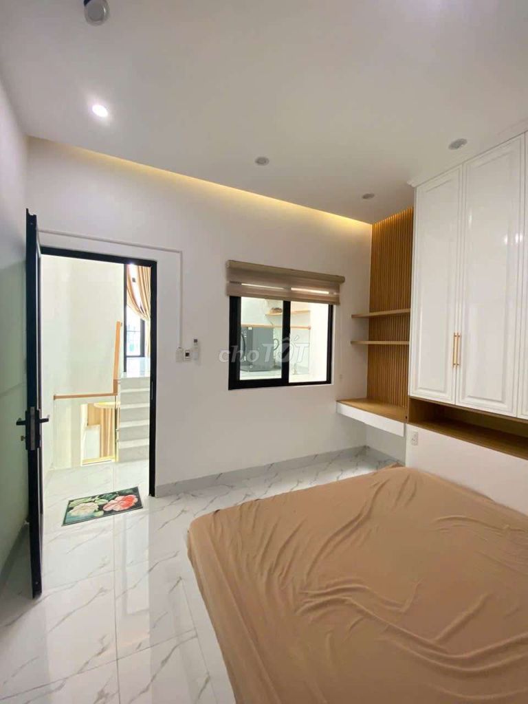 Modern 2-bedroom house off Phạm Văn Nghị — photo 9