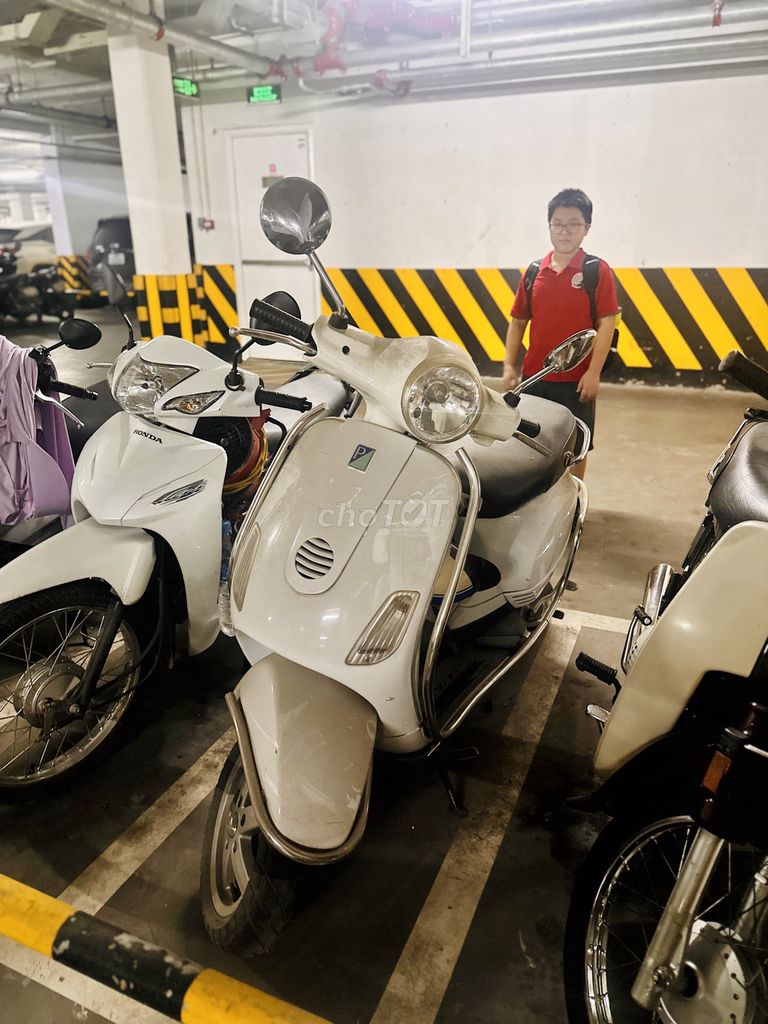 Xe máy Piaggio Vespa LX 150cc trắng 2009. Mua bán Xe máy tại Quận Nam Từ Liêm Hà Nội được đăng bởi Nhi Nguyễn hình 3