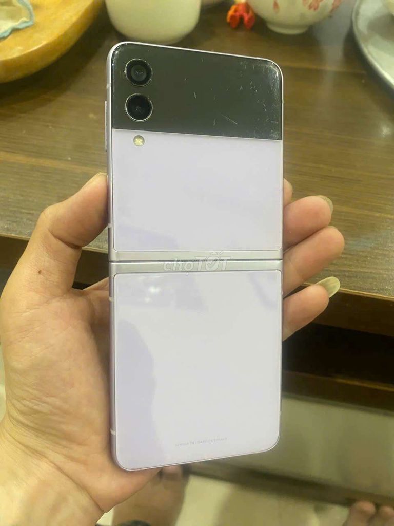 Samsung Galaxy Z Flip3 5G Tím. Mua bán Điện thoại tại Quận Đống Đa Hà Nội được đăng bởi Central Cee 3939 hình 1