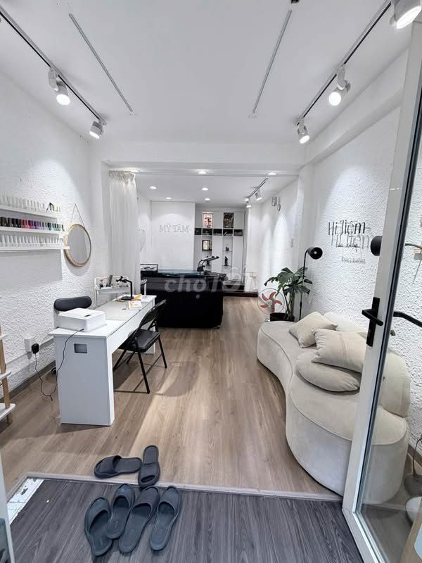 NGUYÊN CĂN HXT THÔNG 2PN,3WC FULL NỘI THẤT - KHU VIP LÊ VĂN SỸ, QUẬN 3