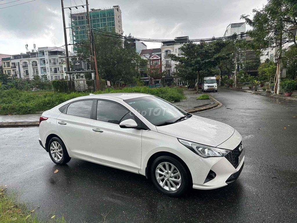 Hyundai Accent 2024 Trắng 40000 km. Mua bán Ô tô tại Quận Ngũ Hành Sơn Đà Nẵng được đăng bởi Vu Hoang hình 1