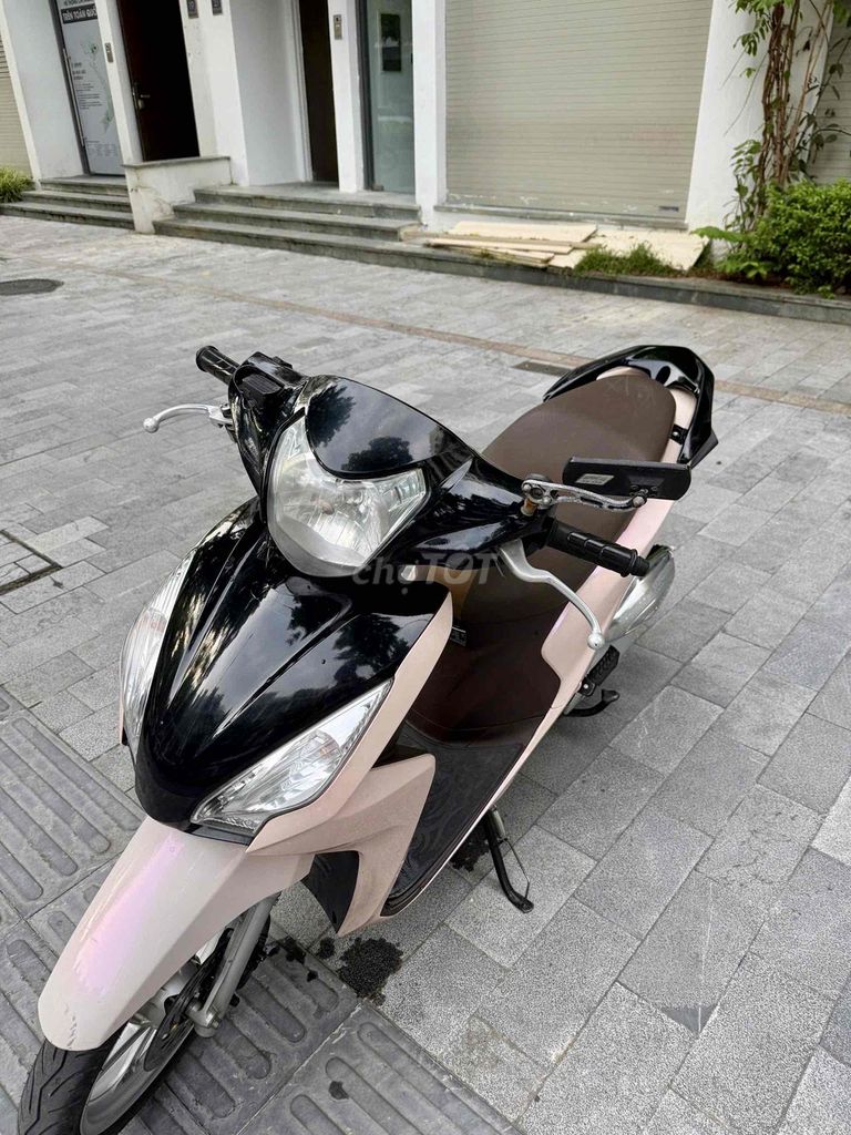 Honda Vision 2019, decal Hồng, odo 2 vạn. Mua bán Xe máy tại Quận Hoàng Mai Hà Nội được đăng bởi Bình Long hình 4