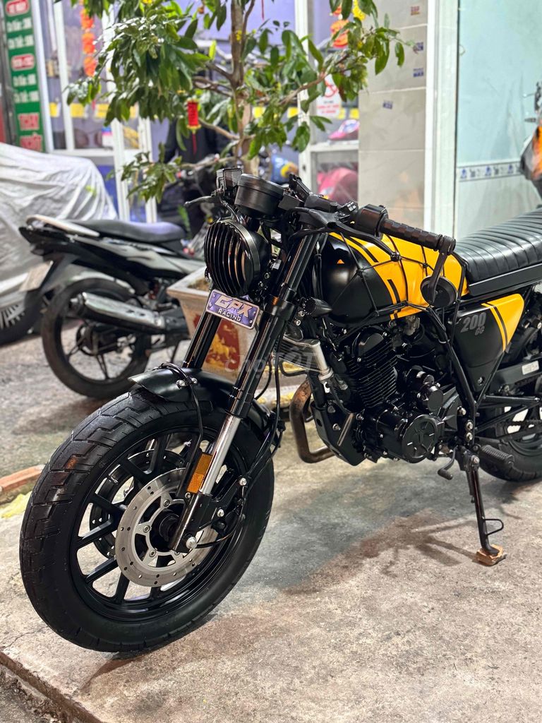 Cần bán GPX Legend 200 2020 Bs 00.678 9 chủ. Mua bán Xe máy tại Quận Bình Tân Tp Hồ Chí Minh được đăng bởi Việt Motor Bình Tân hình 3