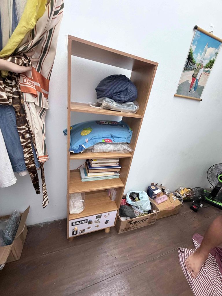 Tủ mini Gỗ Nâu 130cm x 25cm. Mua bán Tủ, kệ gia đình tại Quận 4 Tp Hồ Chí Minh được đăng bởi Phụ Tùng Xe Quận 4 hình 1