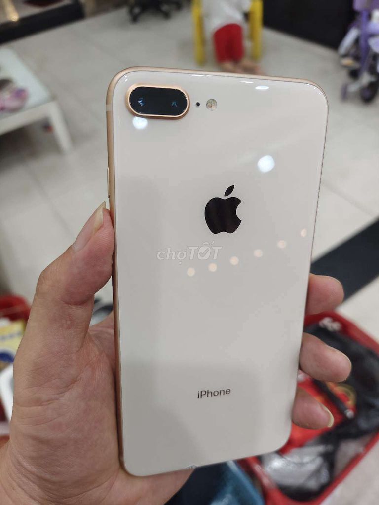 (Đà Nẵng) Apple iPhone 8 Plus 64GB Vàng. Mua bán Điện thoại tại Quận Cẩm Lệ Đà Nẵng được đăng bởi Nguyễn Đức Ngà hình 1
