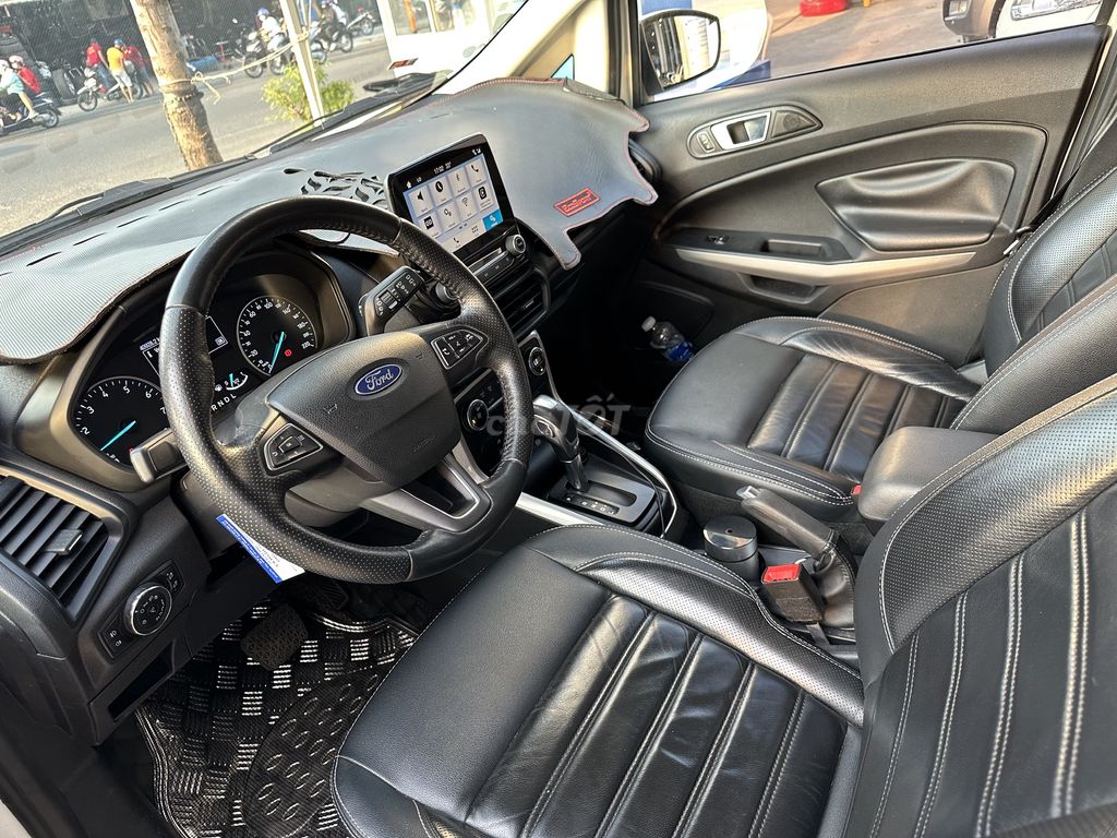 Белый банковский кредит Ford Ecosport Titanium 2020, 75%