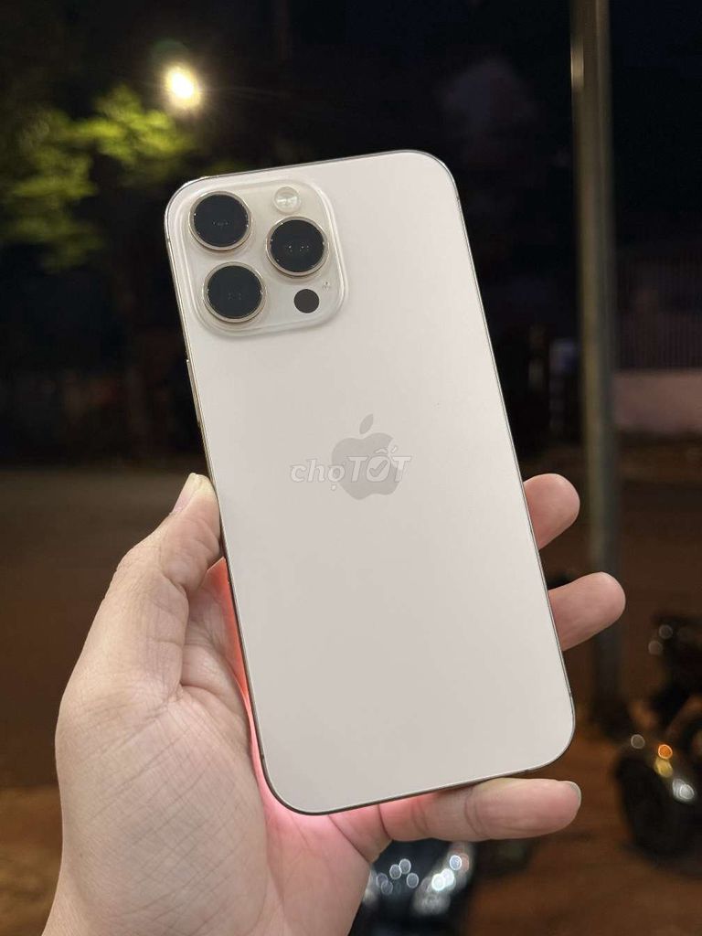 Apple iPhone 16 Pro Max 512GB Sa mạc. Mua bán Điện thoại tại Thành phố Buôn Ma Thuột Đắk Lắk được đăng bởi Lê Nguyễn SmartPhones hình 1