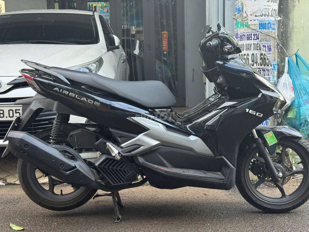 Air blade 160i 2025 bạc đen 98%. Mua bán Xe máy tại Huyện Long Điền Bà Rịa - Vũng Tàu được đăng bởi Tuấn hình 5