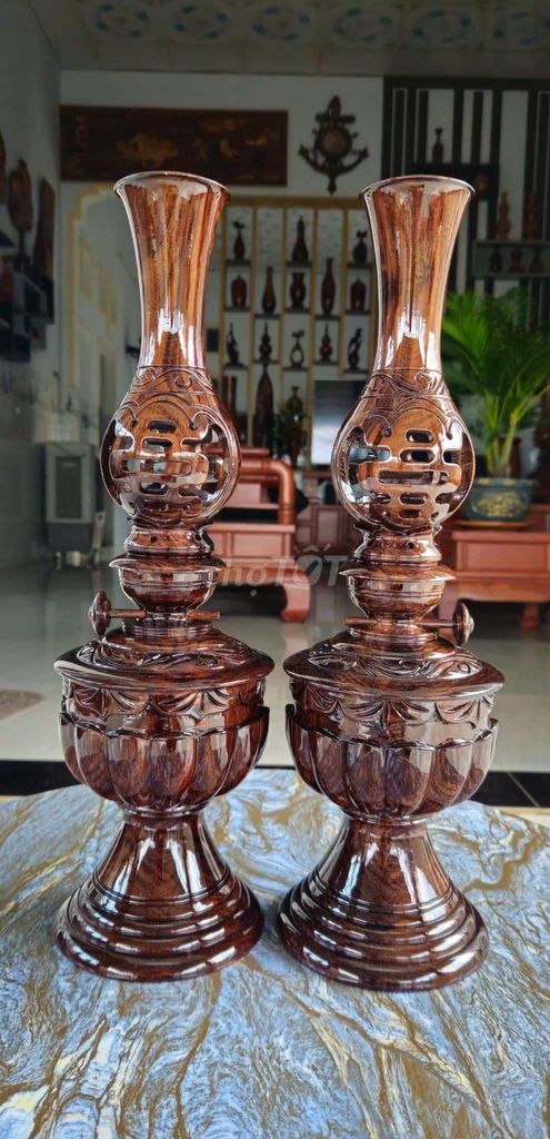 Đèn thờ gỗ nâu. Mua bán Đèn tại Quận Bắc Từ Liêm Hà Nội được đăng bởi Trương Minh Định hình 1
