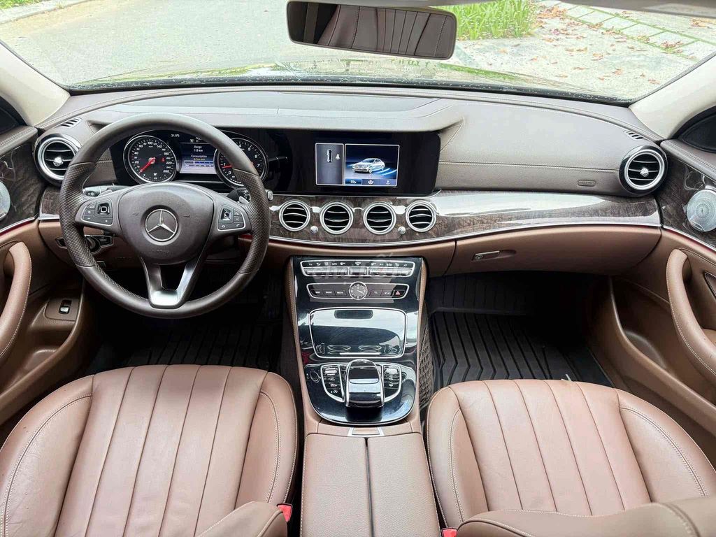 Mercedes-Benz E250 Date 2016 Model 2017 Siêu Lướt. Mua bán Ô tô tại Quận 1 Tp Hồ Chí Minh được đăng bởi PKD AUTO hình 4