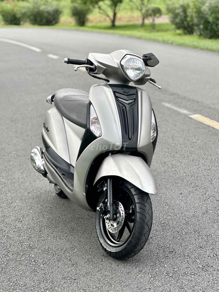 ✅✅ Grande 125cc.Zin Nguyên Bản. Siêu Keng. Mua bán Xe máy tại Quận Gò Vấp Tp Hồ Chí Minh được đăng bởi VESPA ĐỨC NGUYỄN  hình 3