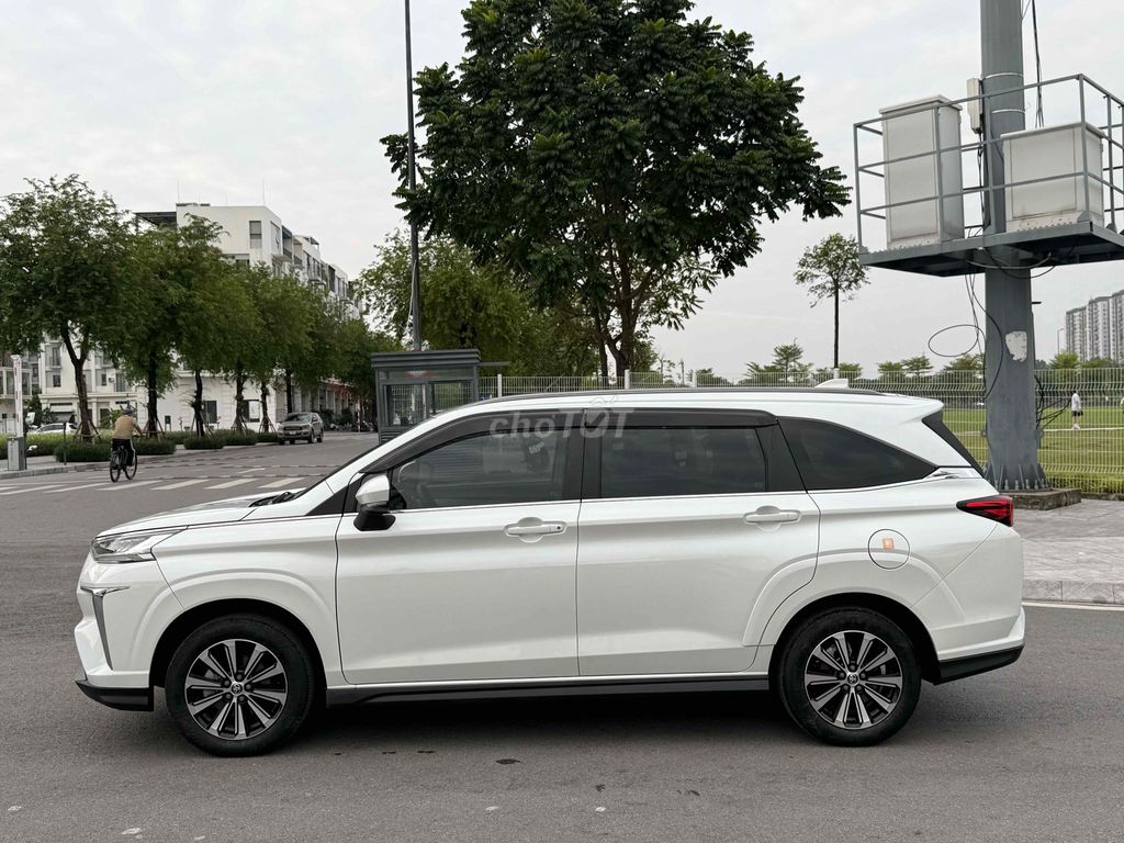 Toyota Veloz Cross 2022 CVT - 71000 km. Mua bán Ô tô tại undefined undefined được đăng bởi Dong Doanh hình 3