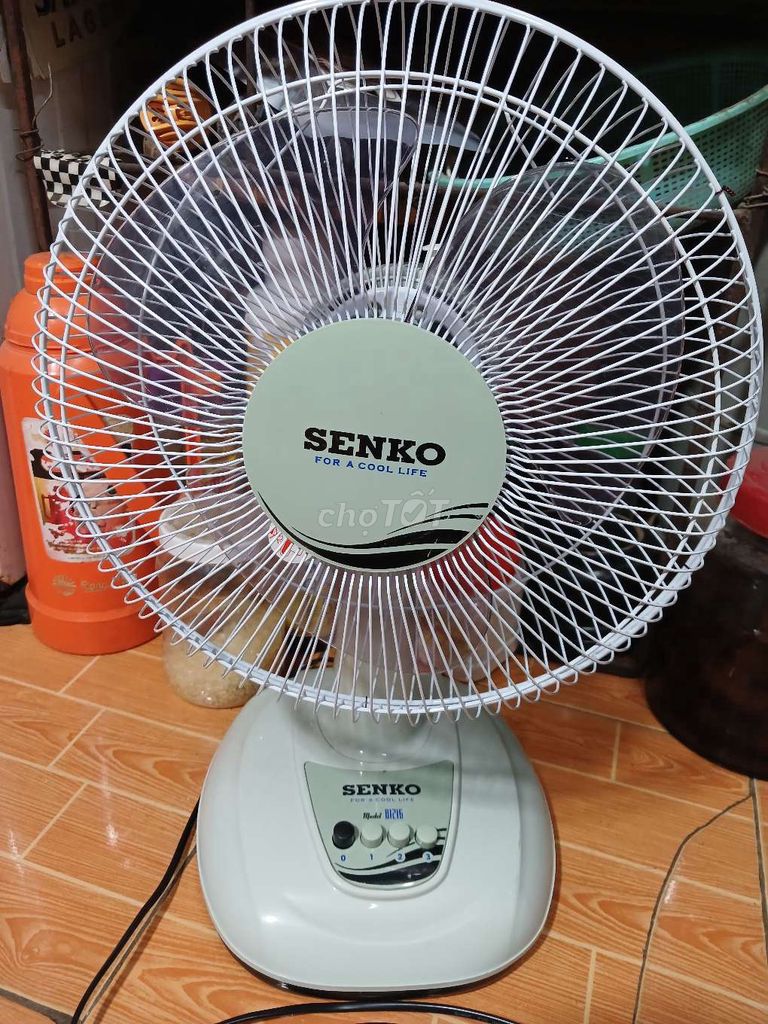 Quạt bàn Senko B106 Trắng. Mua bán Quạt tại Thành phố Thủ Đức Tp Hồ Chí Minh được đăng bởi Tinh hình 1