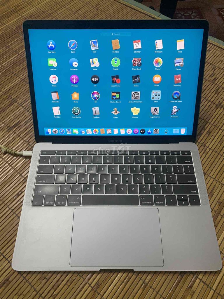 MacBook Pro 2017 8GB/256GB zin. Mua bán Laptop tại Quận Nam Từ Liêm Hà Nội được đăng bởi Dũng  Nguyen hình 1