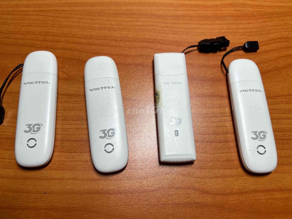 Dcom 3G Viettel Trắng. Mua bán Phụ kiện (Màn hình, Chuột...) tại Quận Hai Bà Trưng Hà Nội được đăng bởi Phát hình 1