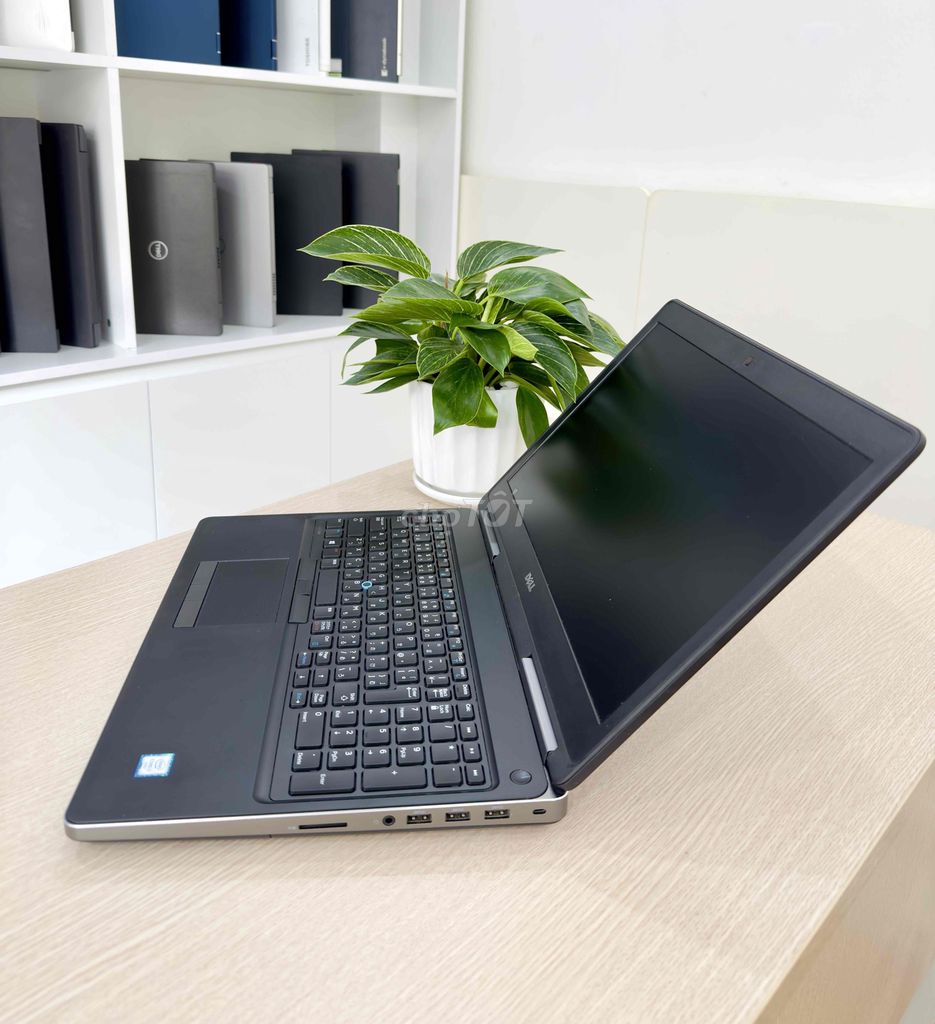Thanh lý máy trạm Dell Precision i7/ram16/ssd256gb. Mua bán Laptop tại Quận Hai Bà Trưng Hà Nội được đăng bởi Akiba shop hình 1