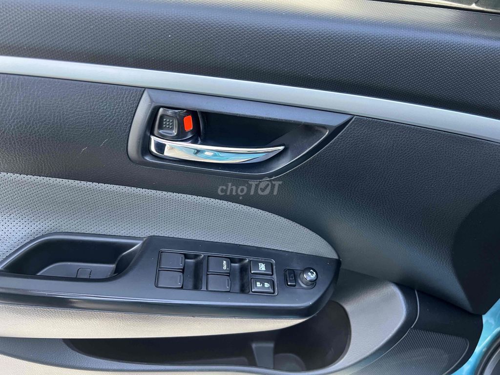 Suzuki Swift 2016 1.4 AT - 100000 km. Mua bán Ô tô tại Thành phố Vĩnh Yên Vĩnh Phúc được đăng bởi Tùng hình 11