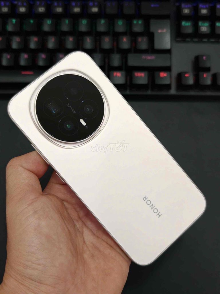 Honor Magic 8 12/256 fullbox. Mua bán Điện thoại tại Quận Ninh Kiều Cần Thơ được đăng bởi Nguyễn Toàn hình 1