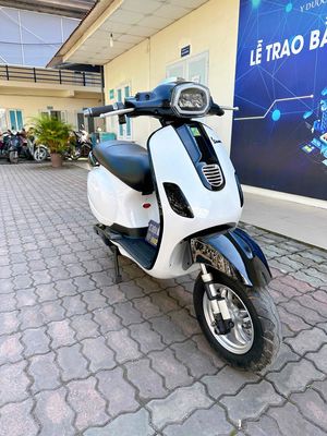 Vespa Lx150 đèn vuông đủ giấy bình lướt. Mua bán Xe điện tại Quận Bắc Từ Liêm Hà Nội được đăng bởi Xe điện Bình Phương