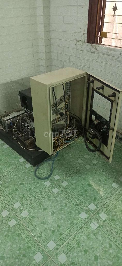 Máy CNC mua về định lắp đặt nhưngchưa hoàn chỉnh