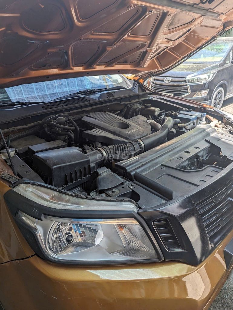Nissan Navara EL 2.5 AT 2016 Коричневый импортный