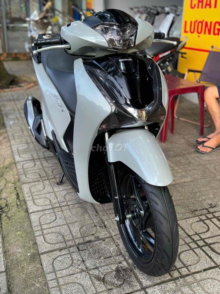 SH 2018 rất đep. Mua bán Xe máy tại Thành phố Buôn Ma Thuột Đắk Lắk được đăng bởi Ngô quốc Việt  hình 4