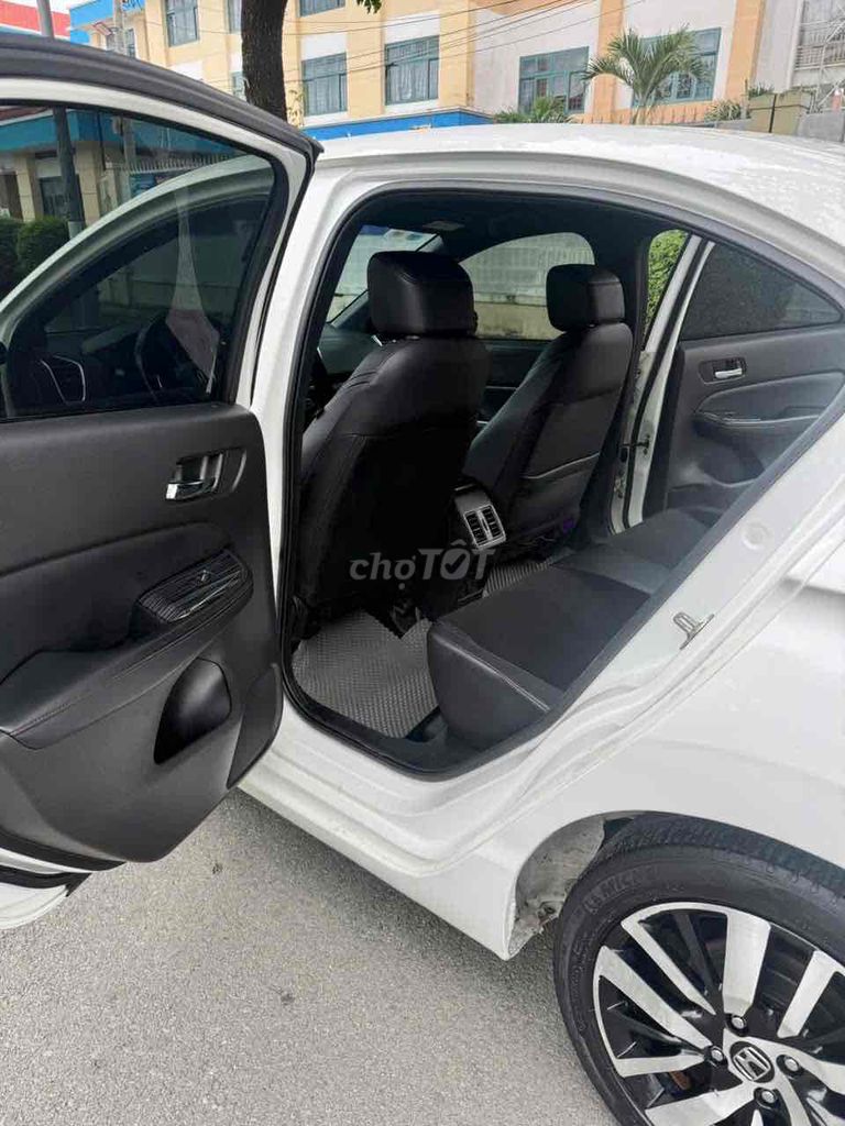Honda City 2021 1.5 RS - 82000 km. Mua bán Ô tô tại Quận 12 Tp Hồ Chí Minh được đăng bởi Tân hình 12