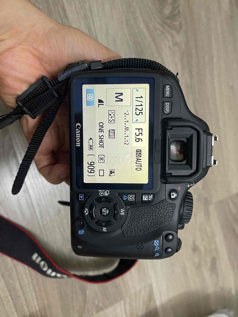 Máy ảnh Canon 550D DSLR ống kính 18-55mm Đen cũ. Mua bán Máy ảnh, Máy quay tại Quận Hoàng Mai Hà Nội được đăng bởi HB hình 1