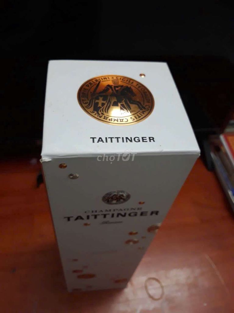 Champagne xách tay từ Pháp nguyên hộp. Mua bán Đồ ăn, thực phẩm và các loại khác tại Quận Hải Châu Đà Nẵng được đăng bởi Trần Thị Bích Thủy hình 1