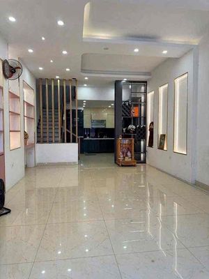 Аренда · 4 комн. · 100 м² · Quận Cẩm Lệ, ул. Đường Nguyễn Mậu Tài