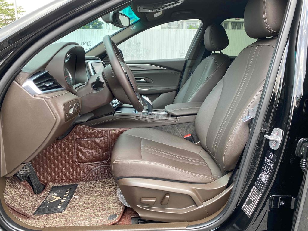 VinFast Lux A2.0 2021 Plus 2.0 AT - 79000 km. Mua bán Ô tô tại Quận Thanh Xuân Hà Nội được đăng bởi ĐÀM HÙNG CAR  hình 9