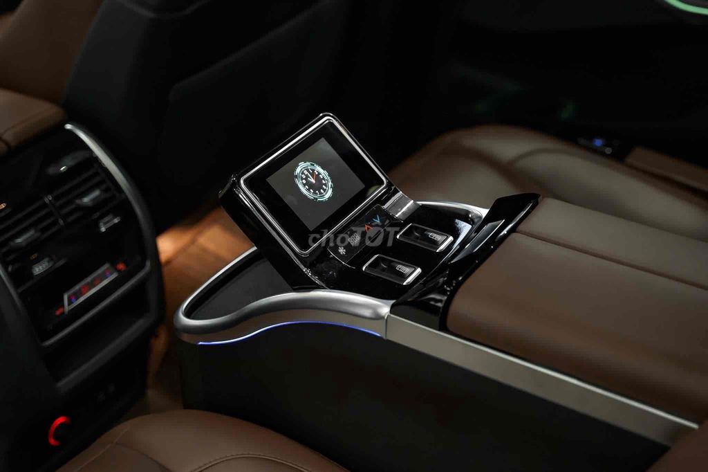 BMW X5 2024 xDrive40i xLine - 7333 km Bank 90%. Mua bán Ô tô tại Quận 7 Tp Hồ Chí Minh được đăng bởi PHÁT ĐẠT LUXURY CAR hình 8