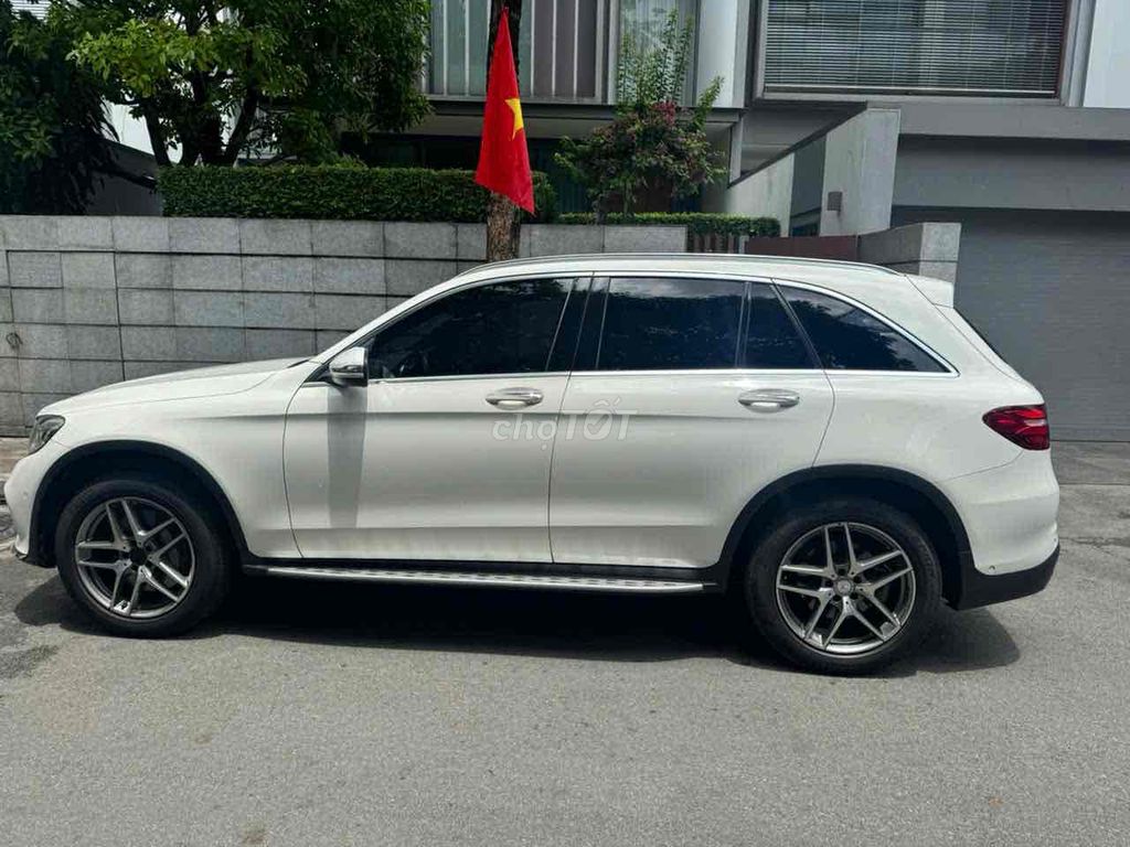 Mercedes Benz GLC Class 2*** km. Mua bán Ô tô tại Thành phố Thủ Đức Tp Hồ Chí Minh được đăng bởi Long hình 7
