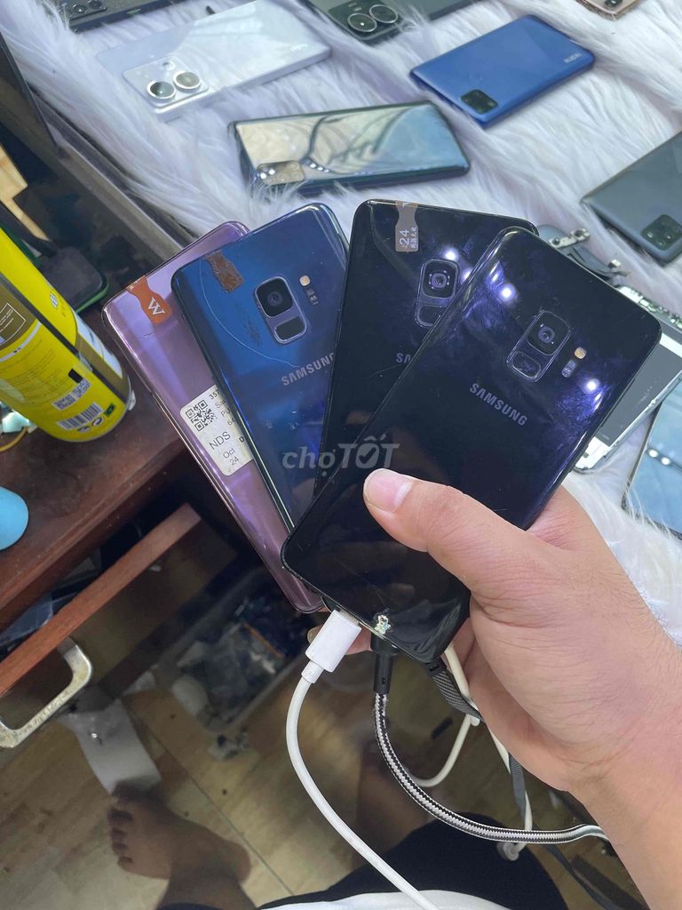 Samsung S9 Đen, Tím, Xanh Kèm sạc. Mua bán Điện thoại tại Thành phố Biên Hòa Đồng Nai được đăng bởi Di động Tuấn Hồng Nam hình 1