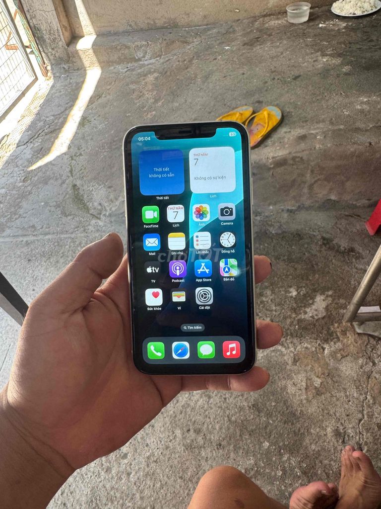 iPhone 11 64GB Trắng. Mua bán Điện thoại tại Thị xã Tân Uyên Bình Dương được đăng bởi binhduonghelo hình 1