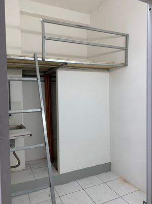 Phòng trống ở 1người, an ninh sạch sẽ yên tĩnh, gác, wc, kệ bếp riêng