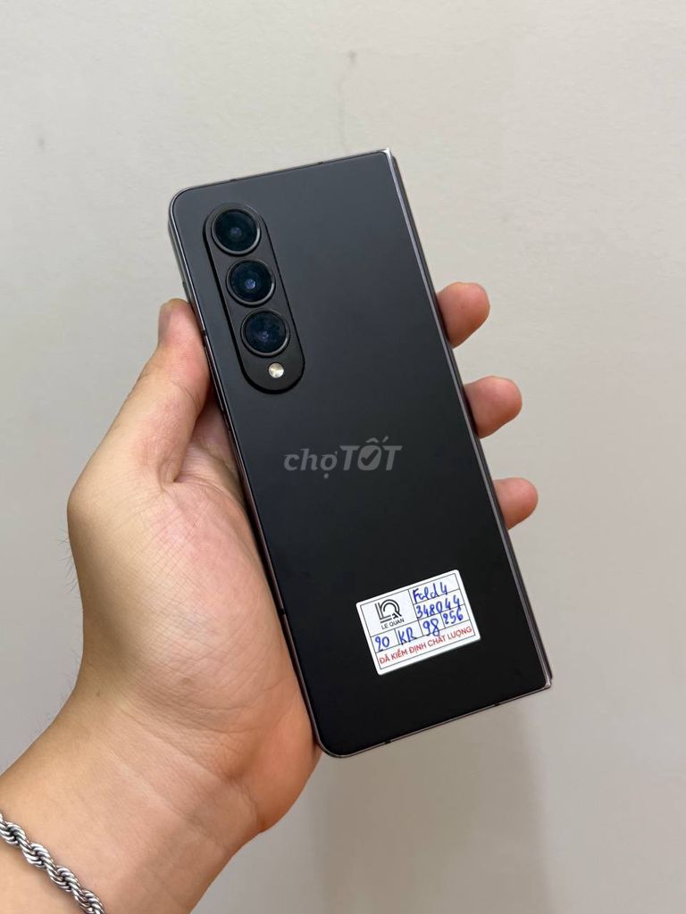 Galaxy Z Fold4 🖤 Đen lịch lãm, cầm cực thích. Mua bán Điện thoại tại Quận 10 Tp Hồ Chí Minh được đăng bởi Lê Quân Mobile hình 1