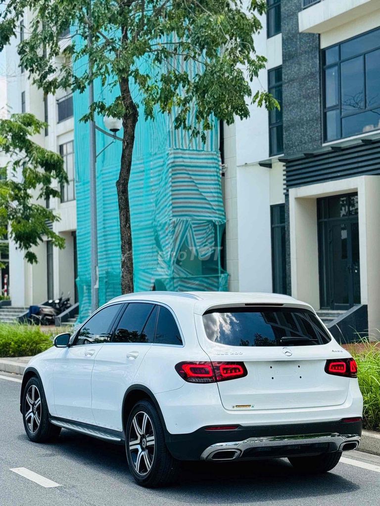 Mercedes Benz GLC 2020 200 4MATIC - 60000 km. Mua bán Ô tô tại Quận Hoàng Mai Hà Nội được đăng bởi Mr Tài hình 6