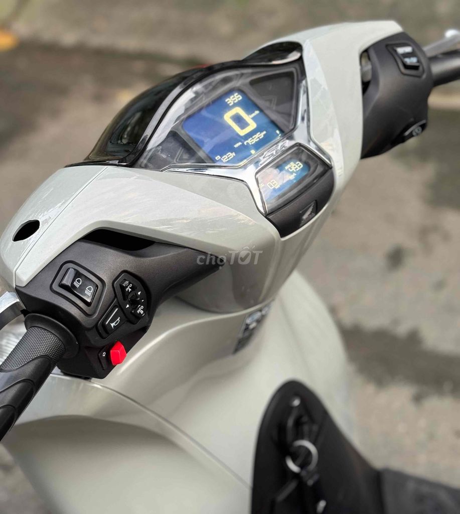 Honda SH 160i ABS 2024 Xám xi măng. Mua bán Xe máy tại Quận Gò Vấp Tp Hồ Chí Minh được đăng bởi CHXM 86 chuyên bán xe trả góp hình 4