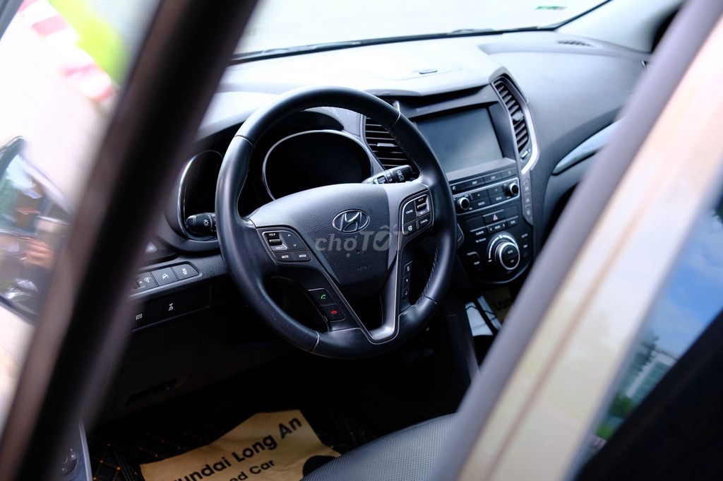Hyundai Santa Fe 4WD 2015 - 75000 km. Mua bán Ô tô tại Quận Tân Phú Tp Hồ Chí Minh được đăng bởi HYUNDAI MIỀN NAM hình 8