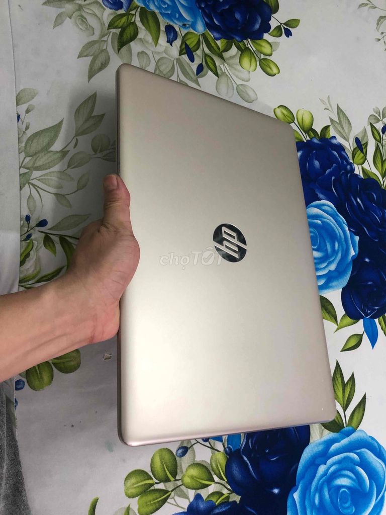 Laptop Hp vga rời 15.6inch máy còn đẹp mạnh