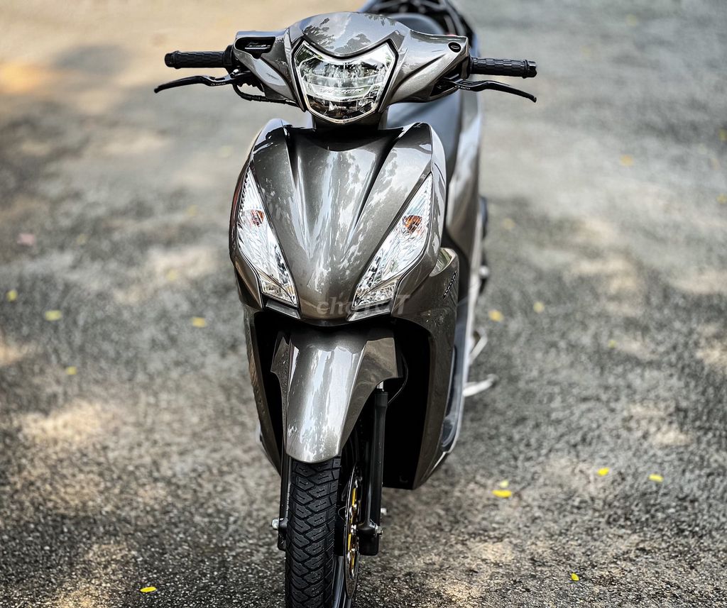 Vision 2017 option máy zin chính chủ. Mua bán Xe máy tại Quận 4 Tp Hồ Chí Minh được đăng bởi Hoàng hình 2